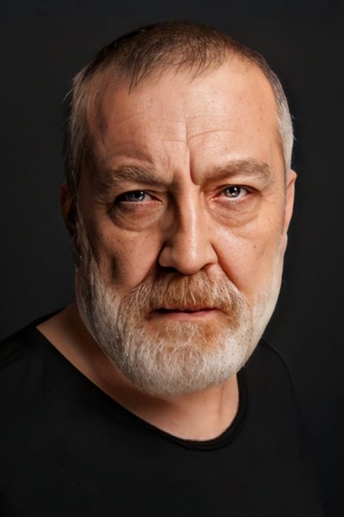 Alper Türedi oyuncu fotoğrafı