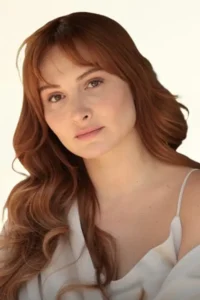 Başak Gümülcinelioğlu Sen Çal Kapımı oyuncusu Başak Gümülcinelioğlu Sen Çal Kapımı dizisi oyuncusu