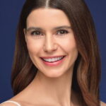 Beren Saat oyuncu fotoğrafı