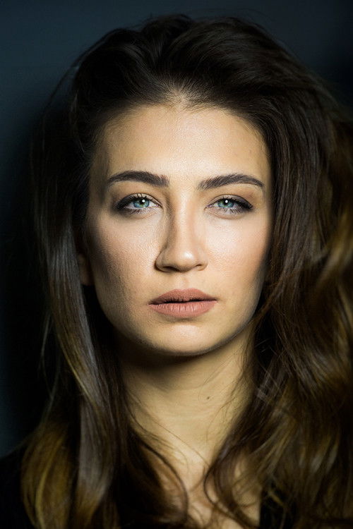 Ceren Benderlioğlu Eşref Rüya dizisi oyuncusu