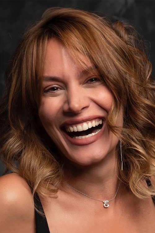 Ebru Cündübeyoğlu oyuncu fotoğrafı