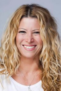 Ebru Karanfilci Selena dizisi oyuncusu