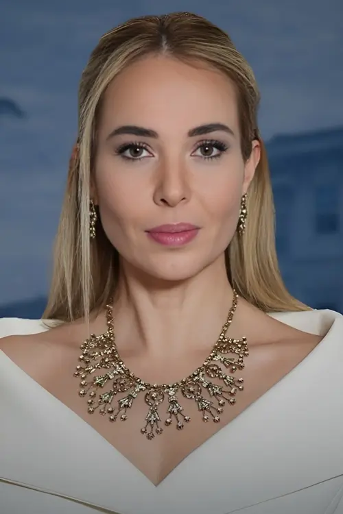 Esra Ronabar oyuncu fotoğrafı