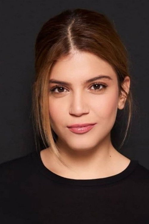 Feyza Civelek oyuncu fotoğrafı