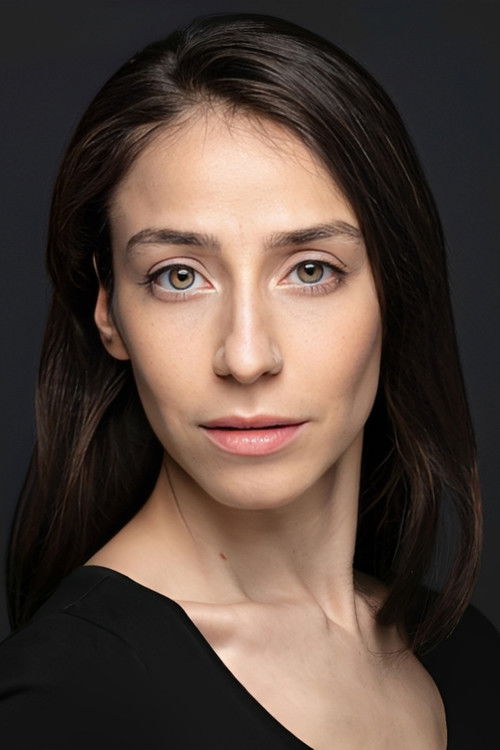 Gizem Akman oyuncu fotoğrafı