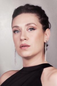 Gözde Cığacı Kuzey Güney oyuncusu Gözde Cığacı Kuzey Güney dizisi oyuncusu