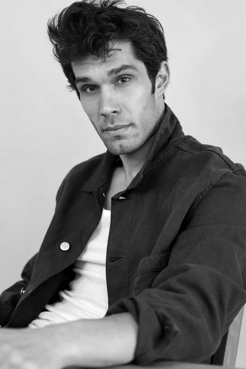 Gurur Çiçekoğlu Ramo dizisi oyuncusu