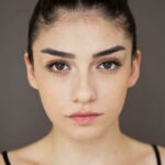 Hazar Ergüçlü oyuncu fotoğrafı