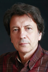 İsmet Üstekin oyuncu fotoğrafı