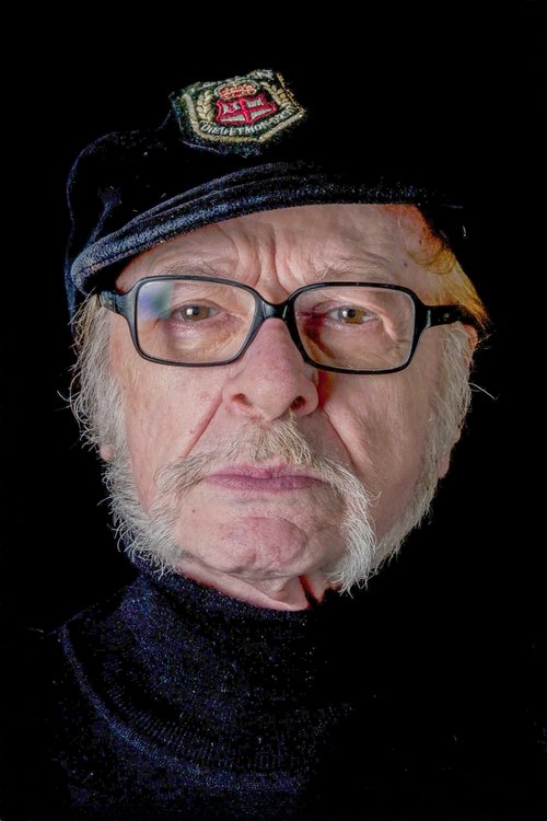 Kayhan Yıldızoğlu oyuncu fotoğrafı