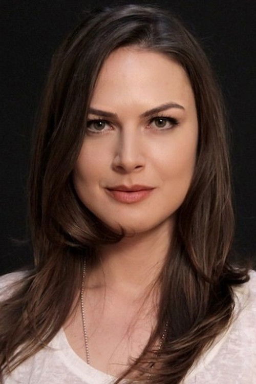 Leyla Başak oyuncu fotoğrafı