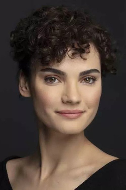 Nazlı Senem Ünal oyuncu fotoğrafı