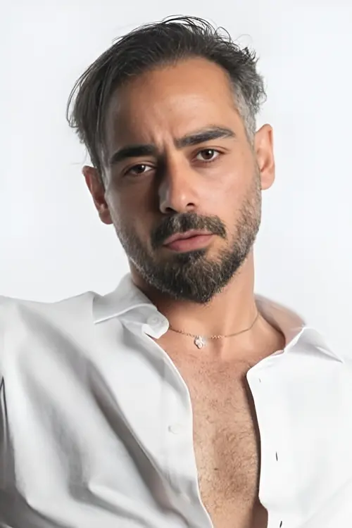 Olgun Toker oyuncu fotoğrafı