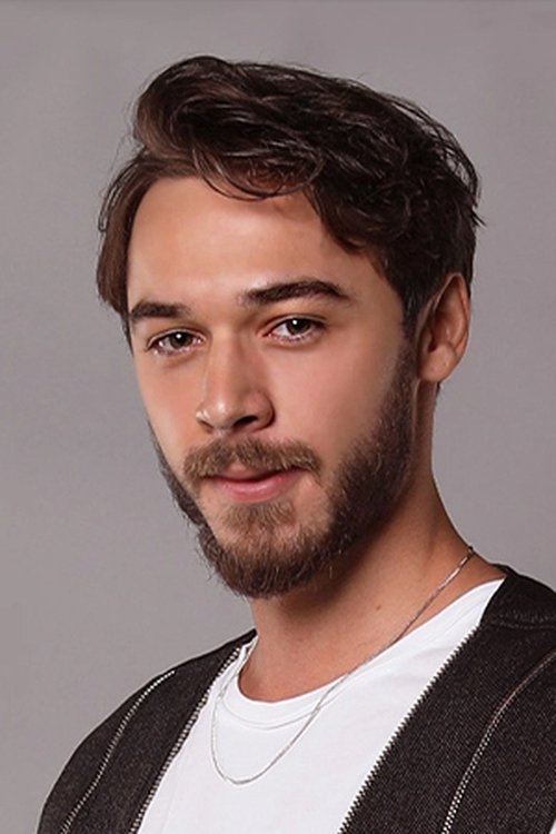 Onur Bay oyuncu fotoğrafı