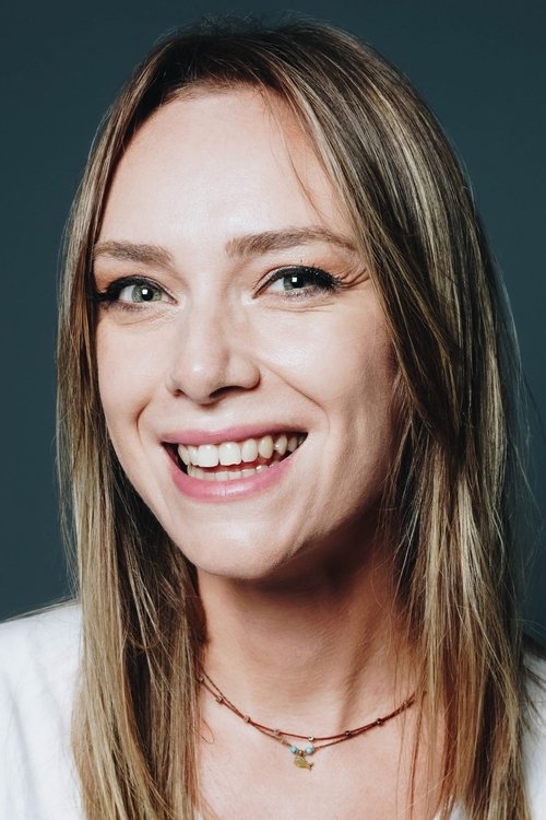 Yeliz Akkaya Duy Beni dizisi oyuncusu