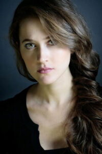 Oya Unustası Güller ve Günahlar dizisi oyuncusu