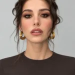 Özge Gürel oyuncu fotoğrafı