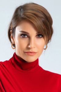 Rojda Demirer Geniş Aile dizisi oyuncusu