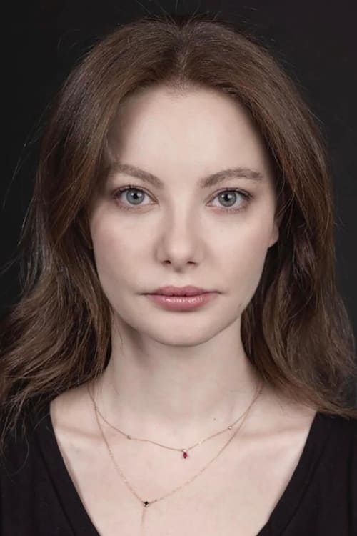 Sedef Şahin oyuncu fotoğrafı