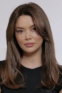 Seray Kaya Bir Küçük Gün Işığı oyuncusu Seray Kaya Bir Küçük Gün Işığı dizisi oyuncusu