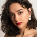 Manolya Maya