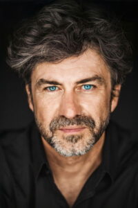 Tan Sağtürk Bez Bebek dizisi oyuncusu