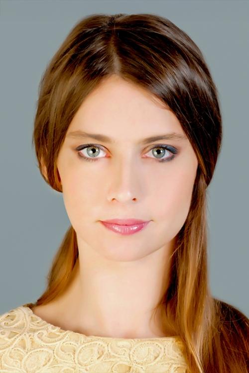 Tuba Ünsal oyuncu fotoğrafı