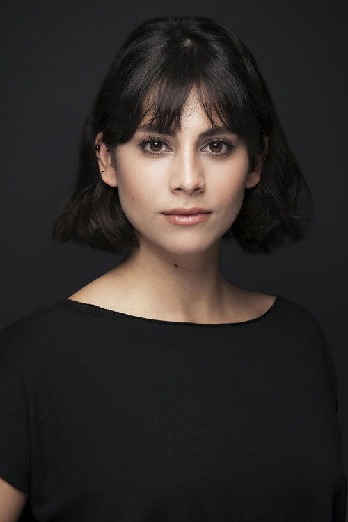 Tuğçe Açıkgöz oyuncu fotoğrafı