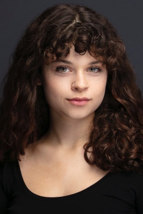 Eylül Ersöz Çirkin dizisi oyuncusu