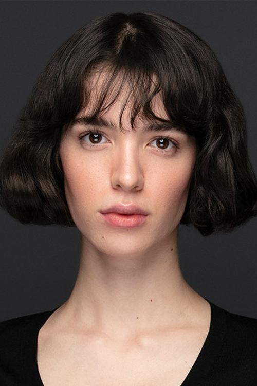 Yaprak Medine oyuncu fotoğrafı