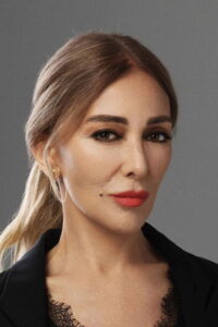 Zerrin Tekindor Kara Sevda dizisi oyuncusu