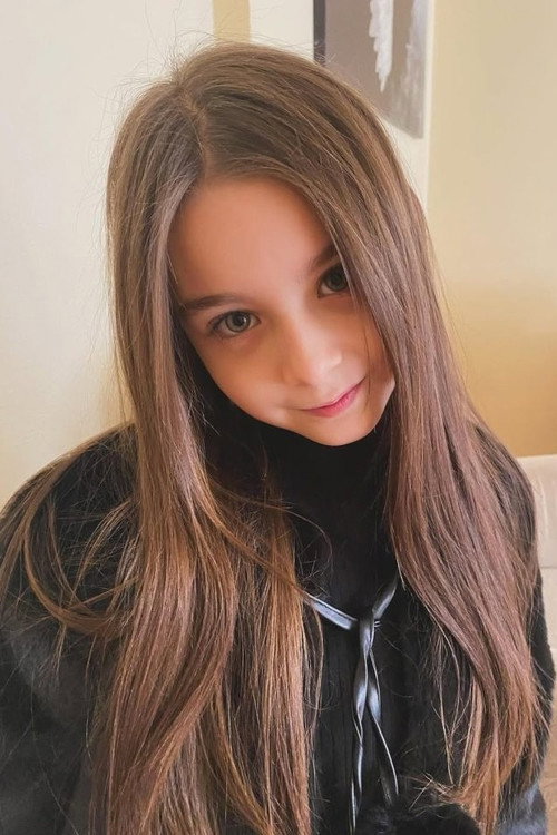 Ada Mihrioğlu oyuncu fotoğrafı