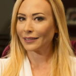 Ahu Sungur oyuncu fotoğrafı