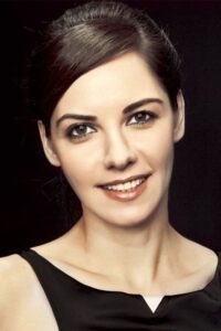 Ahu Türkpençe Bir İstanbul Masalı dizisi oyuncusu