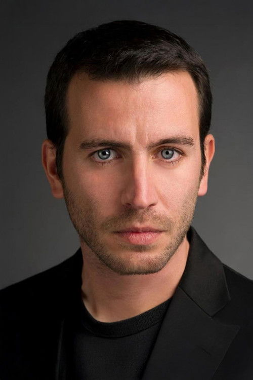 Ali İl oyuncu fotoğrafı