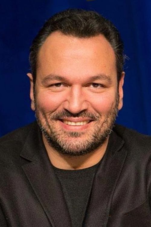 Ali Sunal oyuncu fotoğrafı