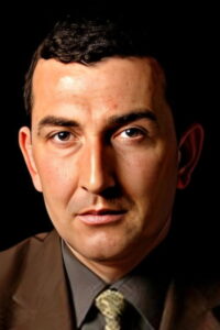 Alper Banko Çemberimde Gül Oya dizisi oyuncusu