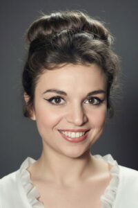 Ani İpekkaya Affet Bizi Hocam dizisi oyuncusu