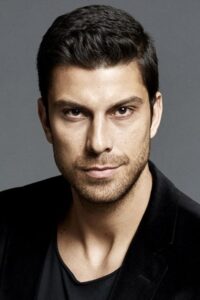 Armağan Oğuz Daha On Yedi oyuncusu Armağan Oğuz Daha On Yedi dizisi oyuncusu