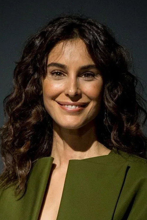 Arzum Onan oyuncu fotoğrafı