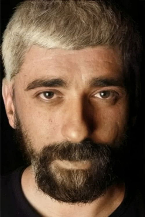 Asil Büyüközçelik oyuncu fotoğrafı