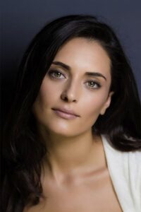 Aslıhan Gürbüz Masumlar Apartmanı dizisi oyuncusu