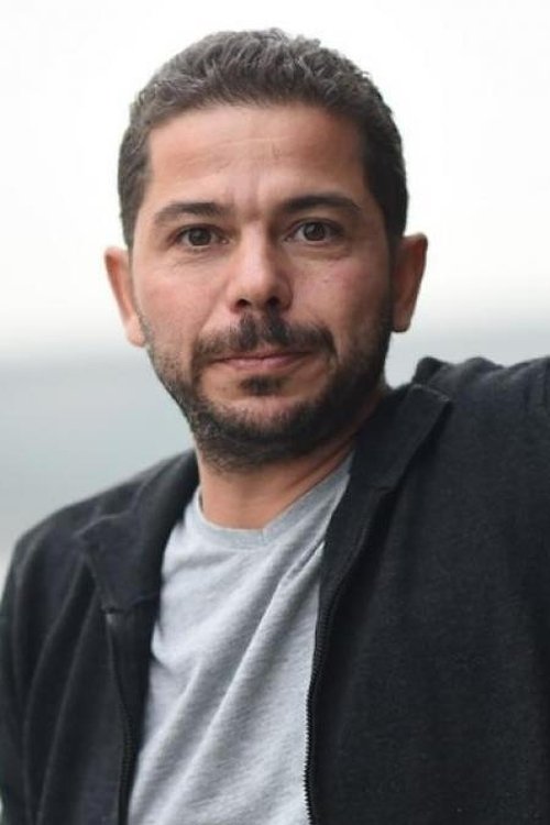 Atılay Uluışık oyuncu fotoğrafı