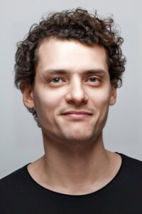 Aybars Düzey Al Sancak dizisi oyuncusu