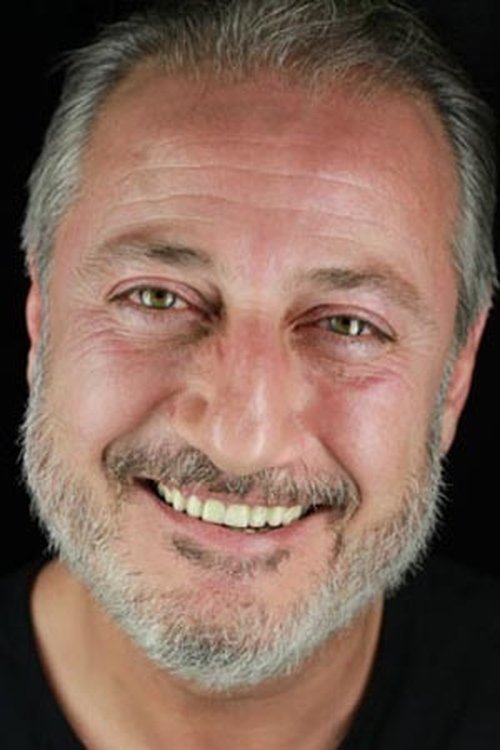 Ayhan Işık oyuncu fotoğrafı