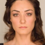 Başak Köklükaya oyuncu fotoğrafı