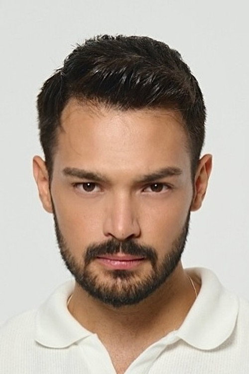 Batuhan Sert oyuncu fotoğrafı