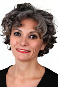 Bensu Orhunöz Bizimkiler dizisi oyuncusu