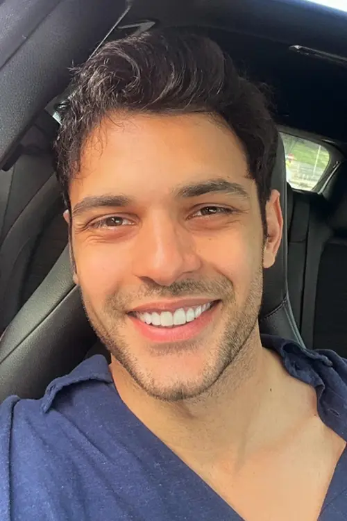 Berk Bakioğlu oyuncu fotoğrafı