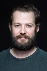 Berke Üzrek Gurbetçiler dizisi oyuncusu